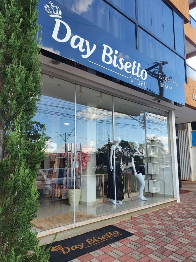 Day Bisello Store